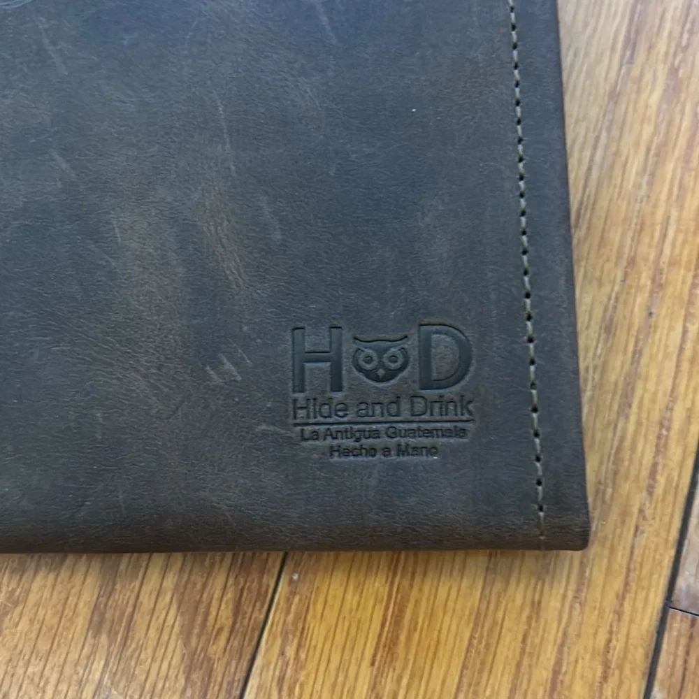 Hide and drink chocolate brown suede wallet - Picture 2 of 9